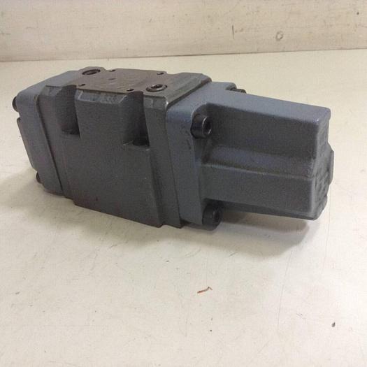 Used REXROTH Valve 4WRZ10W1-85-51/6A24 Used