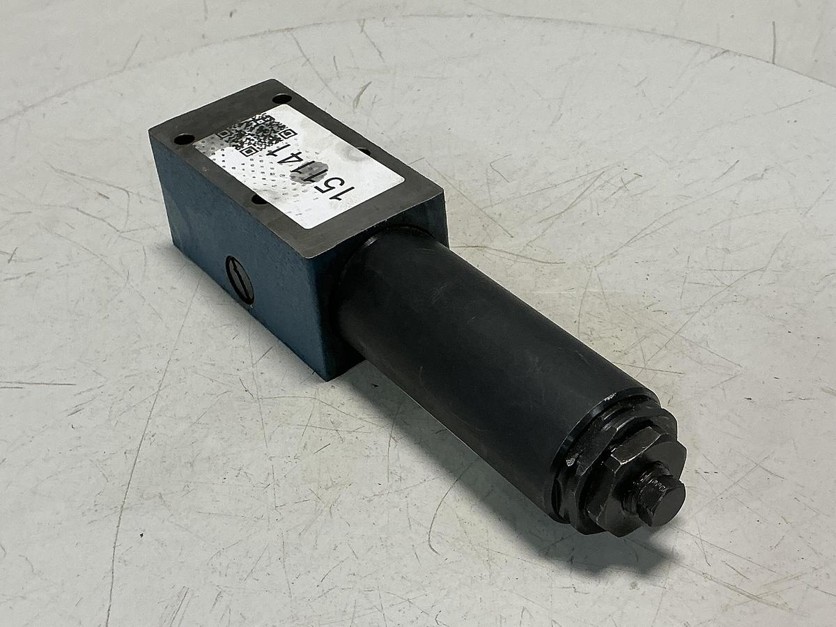 Used REXROTH ZDR6DA2-43/210Y SO43 Valve  USED