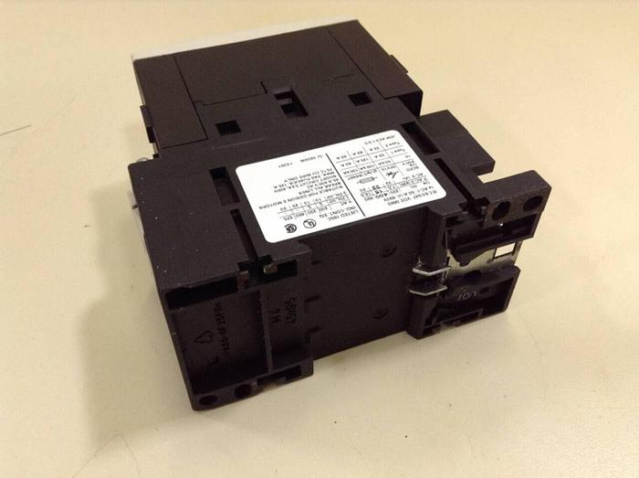 Used SIEMENS Contactor 3RT1 034-3A.0 #87189