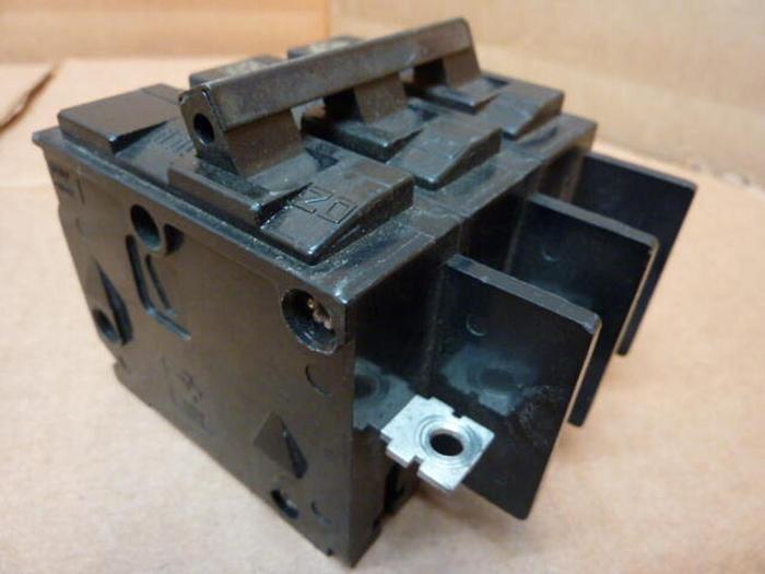 Used GOULD 20 Amp Circuit Breaker BQ3-B020 #27013