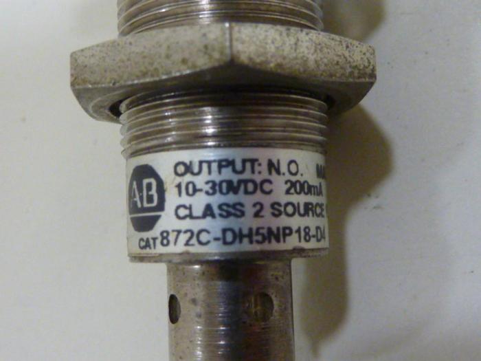 Used ALLEN BRADLEY Proximity Switch 872C-DH5NP18-D4 SER C #53273