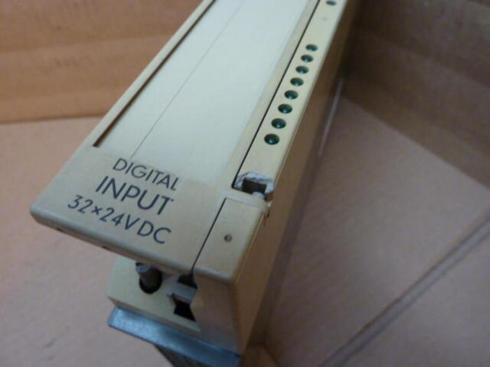 Used SIEMENS Digital Input Module 6ES5 430-7LA12 #57633