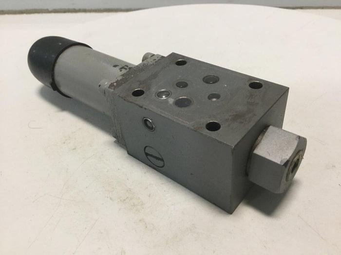 Used UCHIDA Rexroth Valve ZDR6DA2-A1/75YL-4X #105834