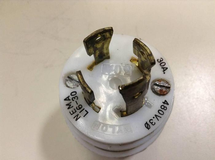 Used NYLON Plug L16-30A #86158