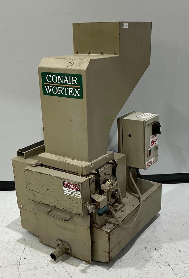 Used CONAIR WORTEX LP-350 GRINDER GRANULATOR USED #152557 Inside NEEDS TO BE CLEANED