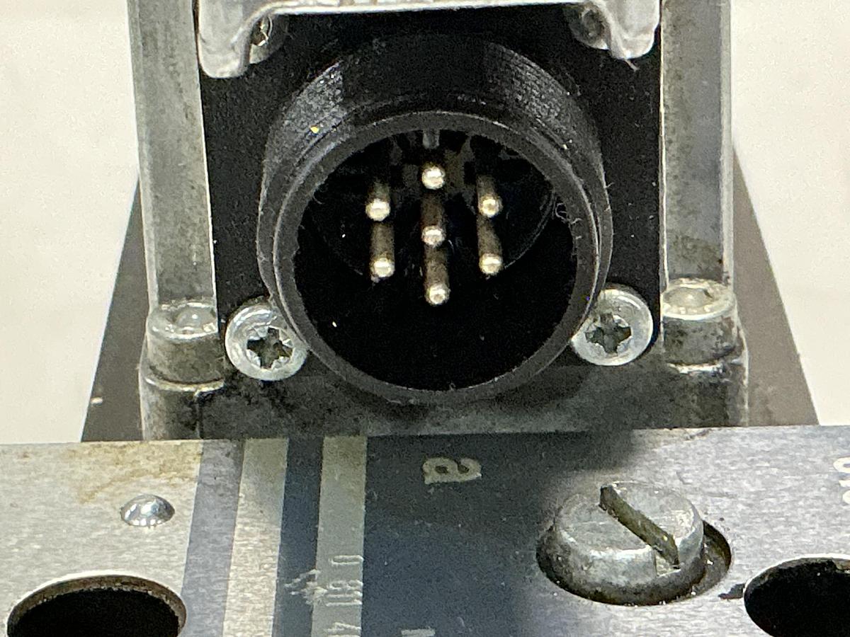 Used BOSCH 0 811 404 752