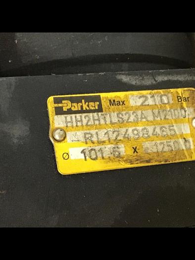 Used PARKER Injection Sled Cylinder HH2HTLS23A M2100 #123915