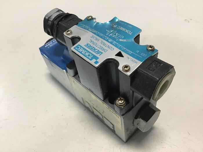 Used VICKERS Directional Control Valve DG4V32AMP7H750 Used #114990