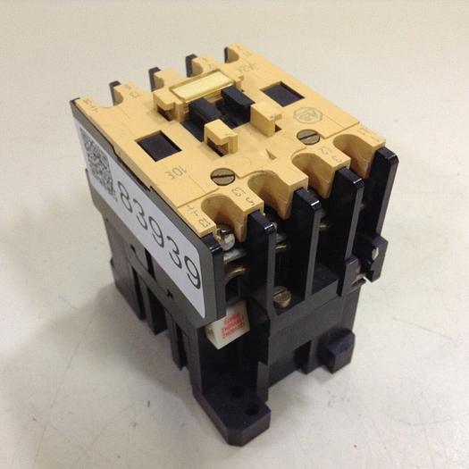 Used ALLEN BRADLEY Contactor 100-A24ND3 SER C #83939