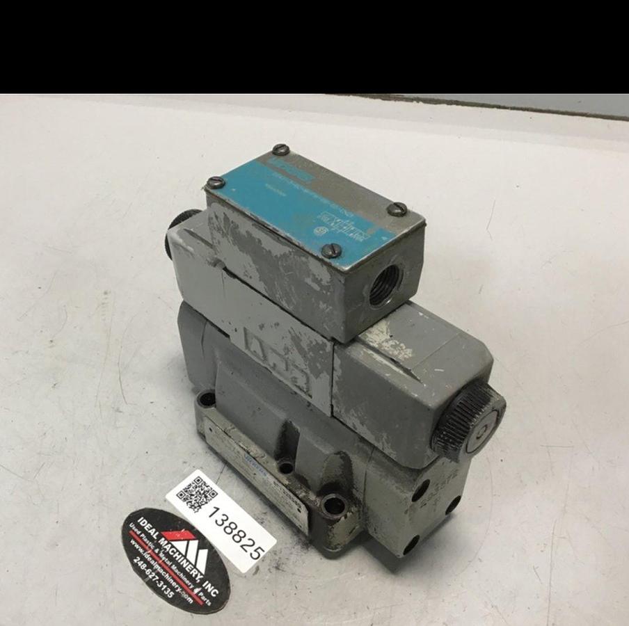 Used VICKERS Valve DG4V36CMFWB660EN21 USED