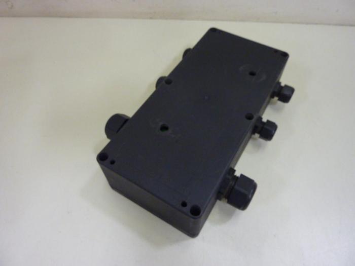 Used ALLEN BRADLEY Device Box 1485P-P4T5-T5 SER A #55148