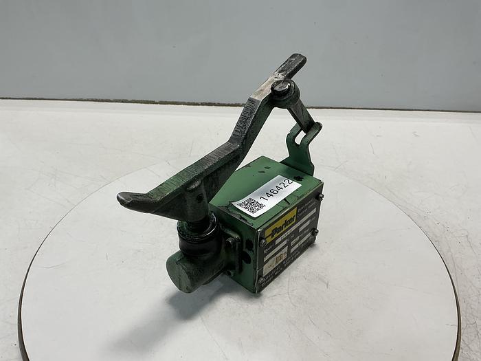 Used PARKER D3MR4B 10