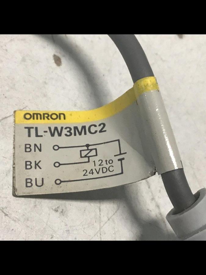 Used OMRON Proximity Switch TL-W3MC2 USED