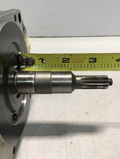 Used YASKAWA Servo Motor SGMP-08AWYR32 #131347