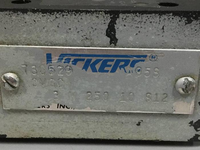 Used VICKERS Valve CGVC3W25010S12 #98877