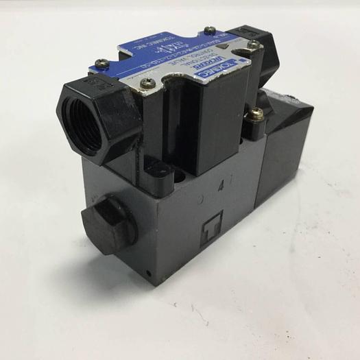 Used VICKERS Directional Control Valve DG4V32AMP2T7T1050 #92273
