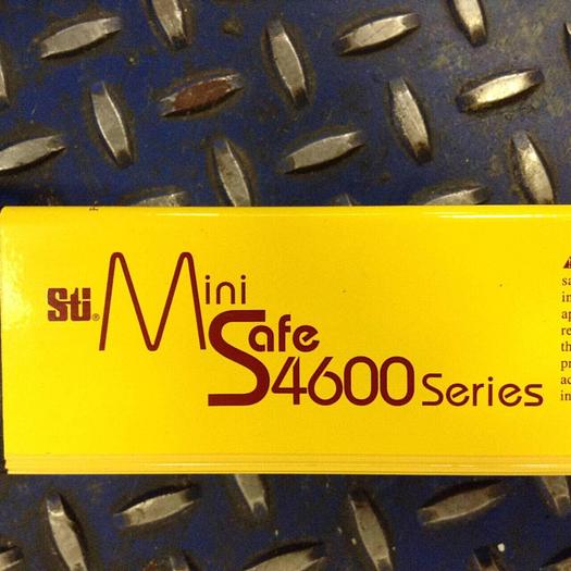 Used STI Light Curtain Receiver MS46SR-30-15-1570-Q2-R-NO-FP Used