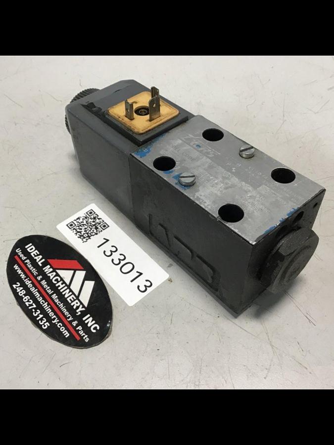 Used VICKERS Directional Hydraulic Valve DG4V322AMUHL760 Used #133013