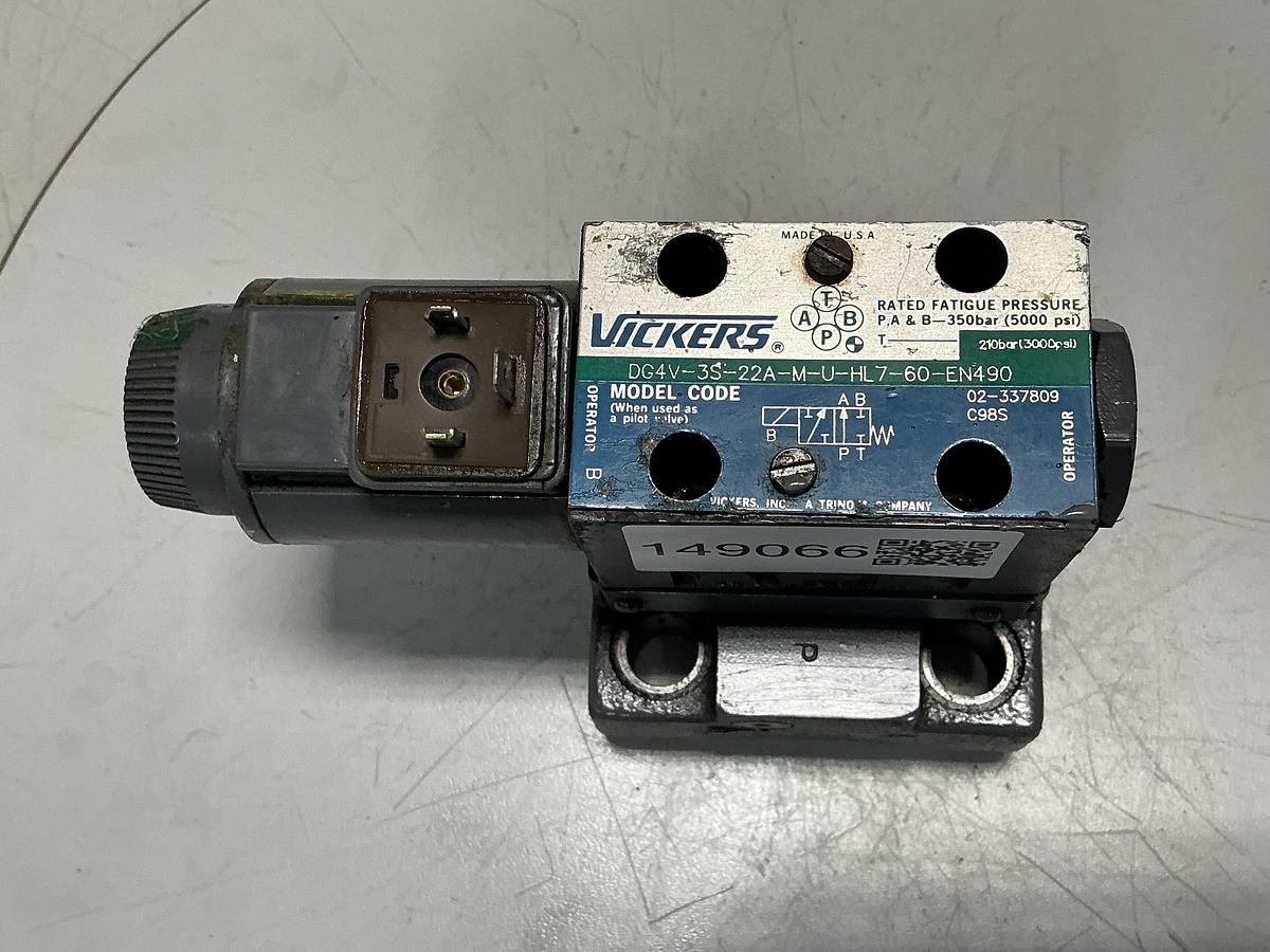 Used VICKERS DG4V-3S-22A-M-U-HL7-60-EN490