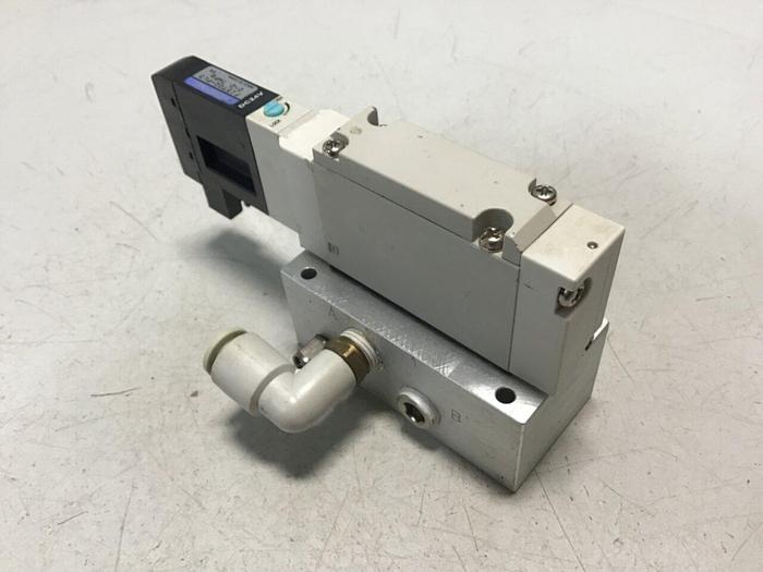 Used KOGANEI Solenoid Valve F15T0G-PL3 #120868