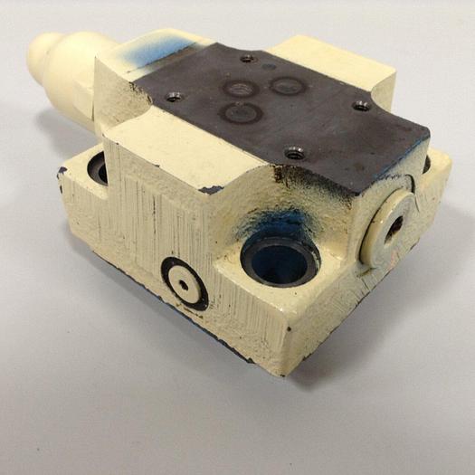 Used VICKERS Hydraulic Valve CVCS25C1S2W24510AP10 #89830