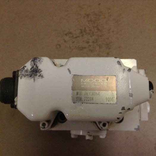 Used MOOG Servo Valve J631A064 Used