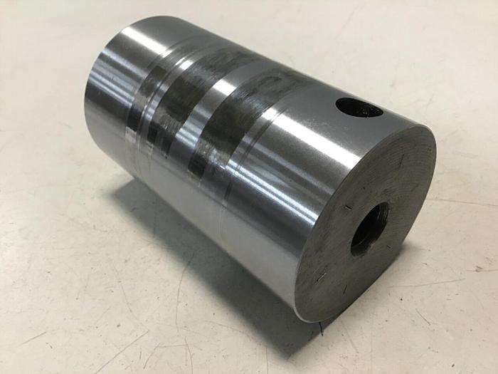 Used CINCINNATI MILACRON Front Toggle Pin 5038623 #116431