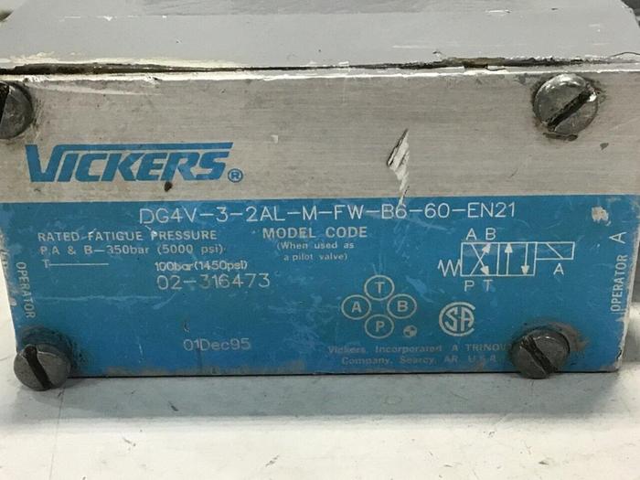 Used VICKERS Valve DG4V32ALMFWB660EN21 #138777
