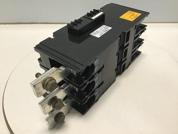 Used MITSUBISHI 200 Amp  Breaker NF-SJ3200 Used