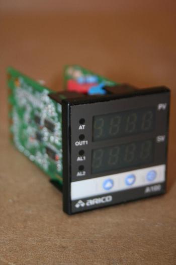 Used ARICO Temperature Controller TYPE A100-RPO Used