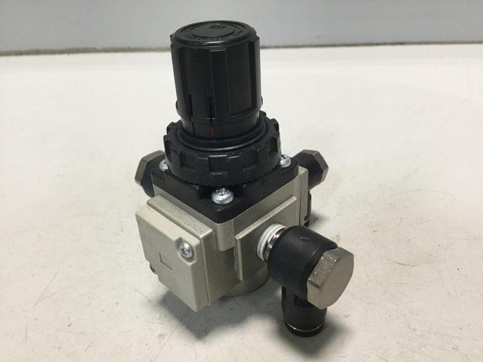 Used SMC Regulator AR20-02B #104209