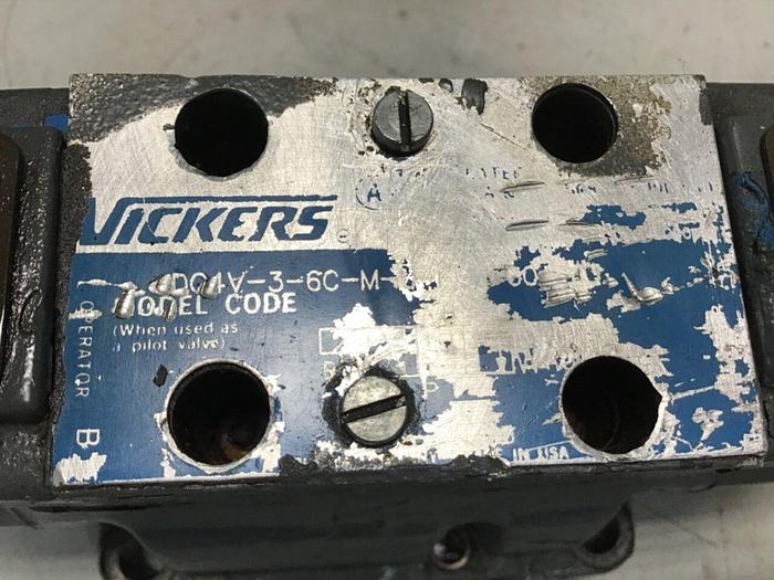 Used VICKERS Solenoid Directional Valve DG4V-3-6C-M-U-HL7-60-B13 USED