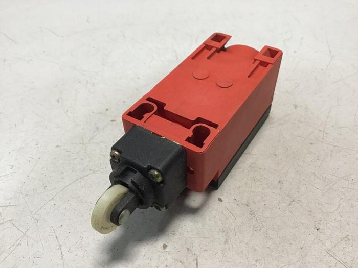 Used BERNSTEIN Limit Switch I88-U1Z RIWL #121220