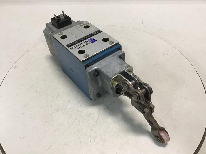 Used REXROTH Valve 54WMRC10X7032YAWSO123 Used