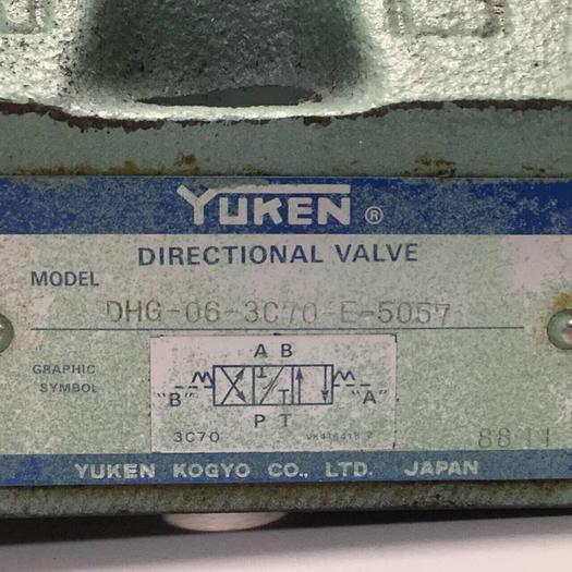 Used YUKEN Valve DHG-06-3C70-E-5057 #91774