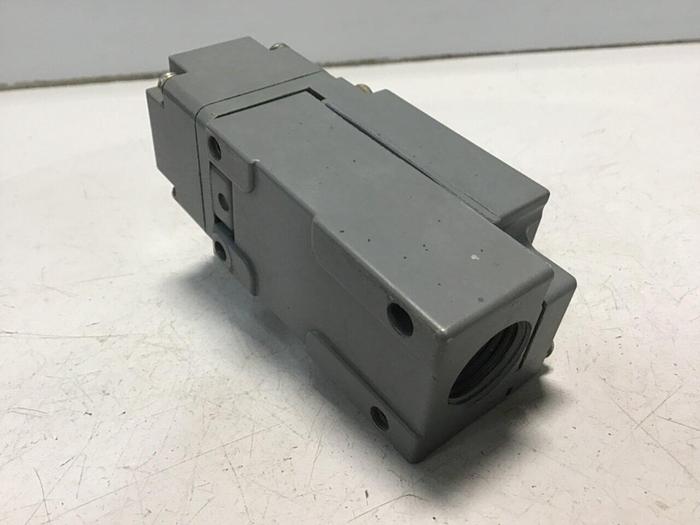 Used CUTLER HAMMER Limit Switch E50ST #122000