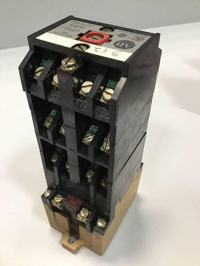 Used ALLEN BRADLEY AC Relay 700-P1000A1 SER B #92931