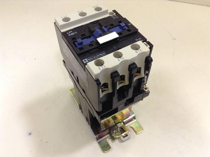 Used TELEMECANIQUE Contactor LP1D5011 #86237