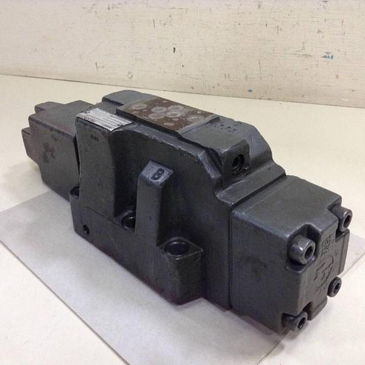 Used REXROTH Hydraulic Valve 4WRZ25W332550/6A24N9EK4 #74459