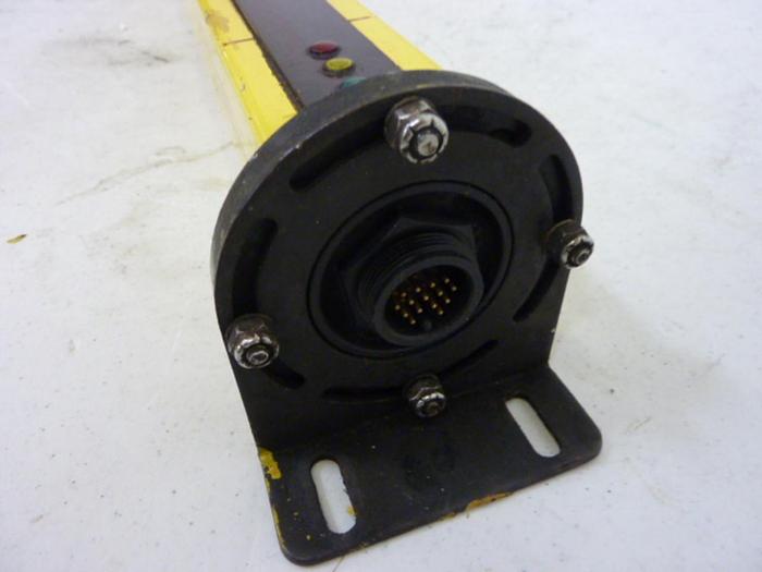 Used STI Light Curtain Transmitter MS4448 2FB2 Used