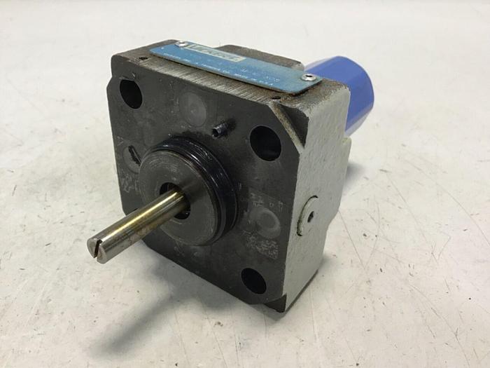 Used VICKERS Valve CVCS16AS2M10X08 #136533