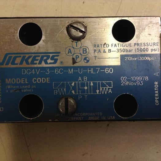 Used VICKERS Directional Valve DG4V-3-6C-M-U-HL7-60 Used