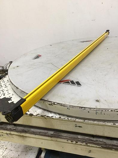 Used KEYENCE CORP Light Curtain GL-R72H-R USED