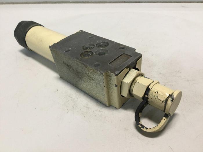 Used REXROTH Pressure Reducing Valve ZDR6DP140210YM12 #104740