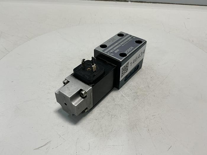 Used BOSCH 0 810 090 215