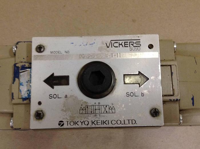 Used VICKERS Valve DG4S50CWT11 #67861