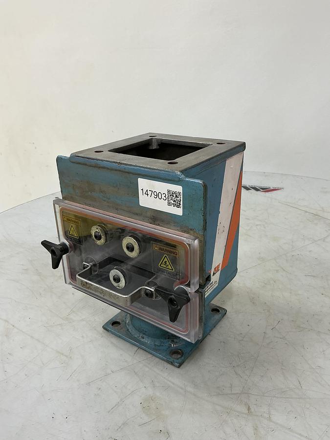 Used BUNTING 949865-1-07 Drawer Magnet Used