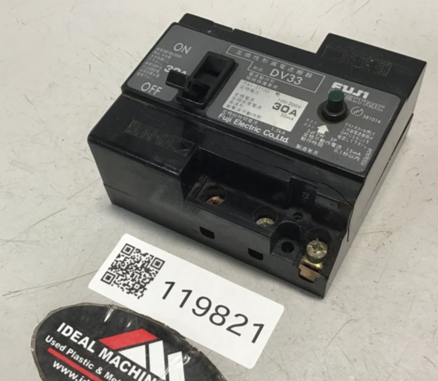 Used FUJI ELECTRIC 30 Amp Circuit Breaker DV33-30 USED