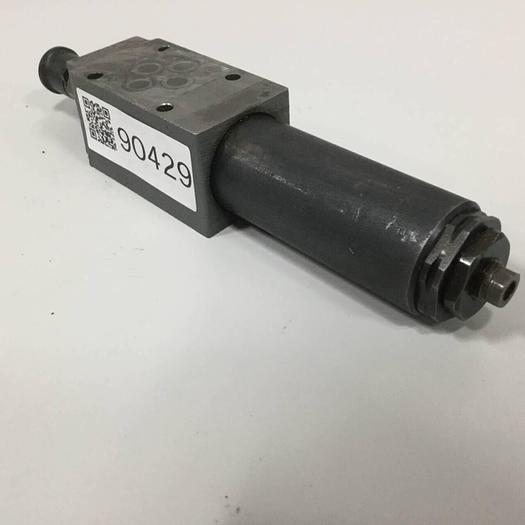 Used MANNESMANN REXROTH Hydraulic Valve ZDR6DP241150YM12 #90429