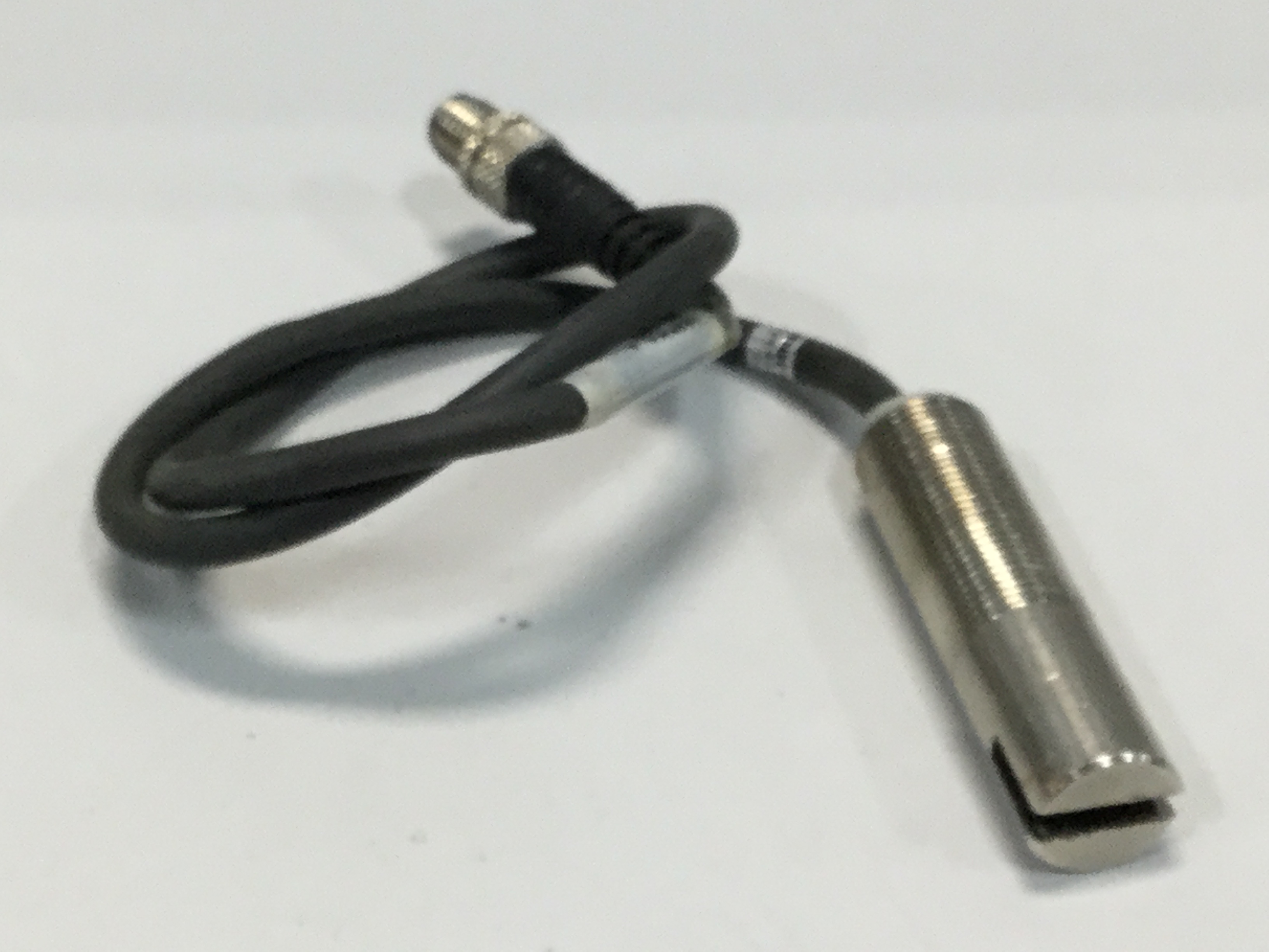 Used BAUMER ELECTRIC Proximity Sensor FEG 14.24/403858 USED